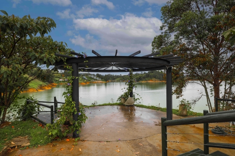 Casa Finca en Vereda la Hondita, El Peñol