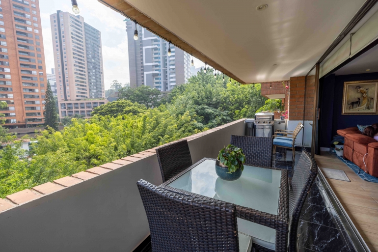 Apartamento en Los Balsos, Medellín