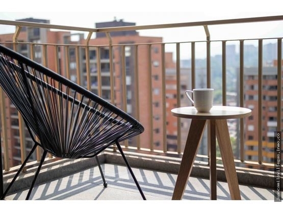 Apartamento en Loma de Los Bernal, Medellín