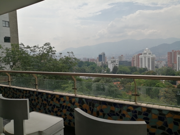 Real Estate Apartamento en El Poblado, Medellín