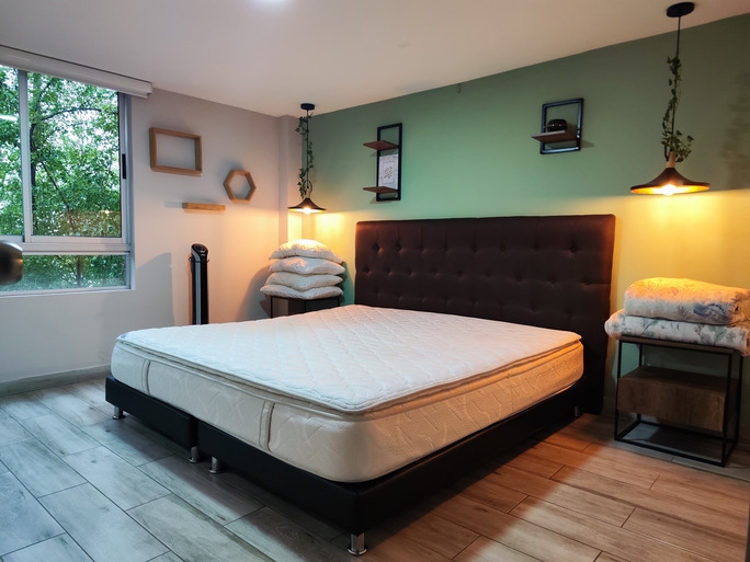Apartamento en Carlos E. Restrepo, Medellín