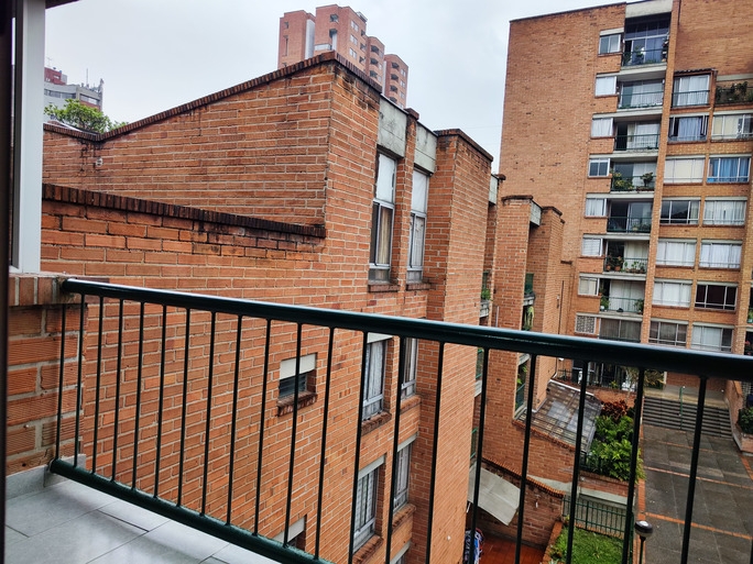 Apartamento en Carlos E. Restrepo, Medellín