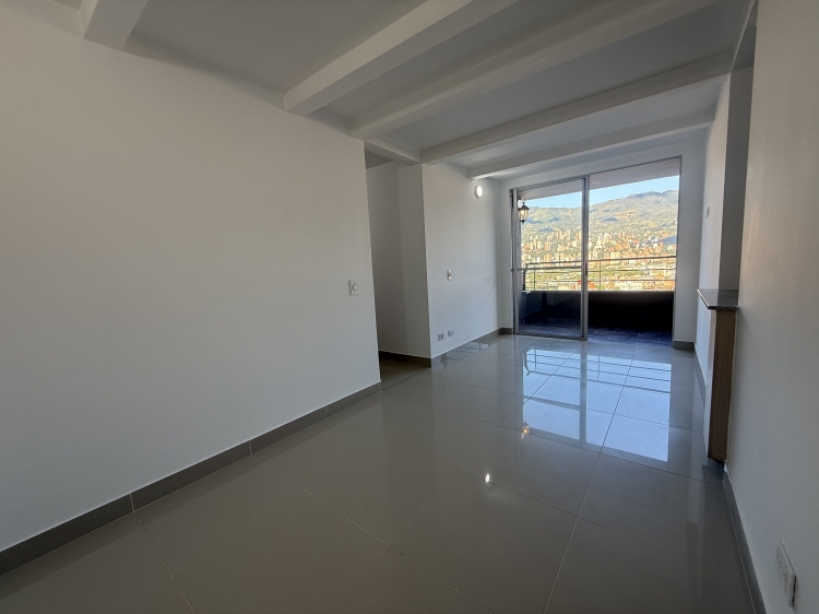 Apartamento en Viviendas del Sur, Itagüí