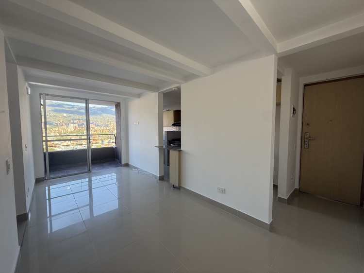 Apartamento en Viviendas del Sur, Itagüí