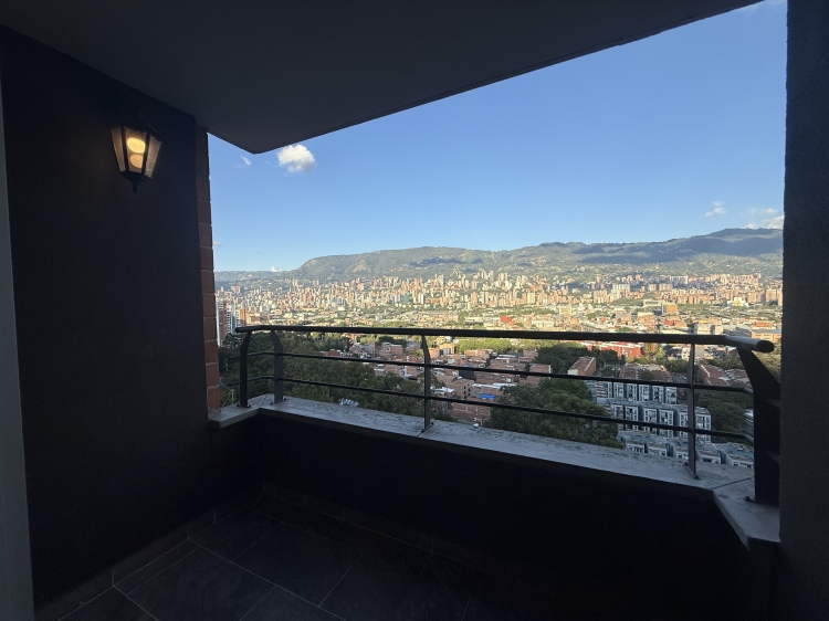 Apartamento en Viviendas del Sur, Itagüí
